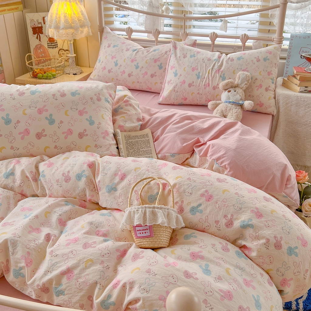 91家纺网 家纺一手货源 找家纺 玉海棠家纺 2026新款古法水洗仿棉云感纱四件套 软萌七彩兔