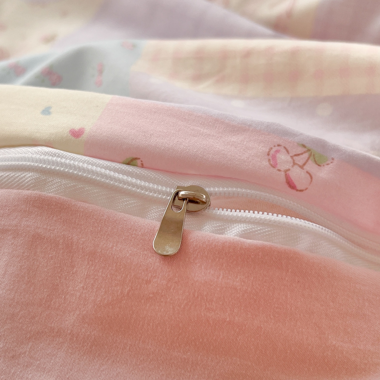 91家纺网 家纺一手货源 找家纺 玉海棠家纺 2026新款古法水洗仿棉云感纱四件套 甜品屋