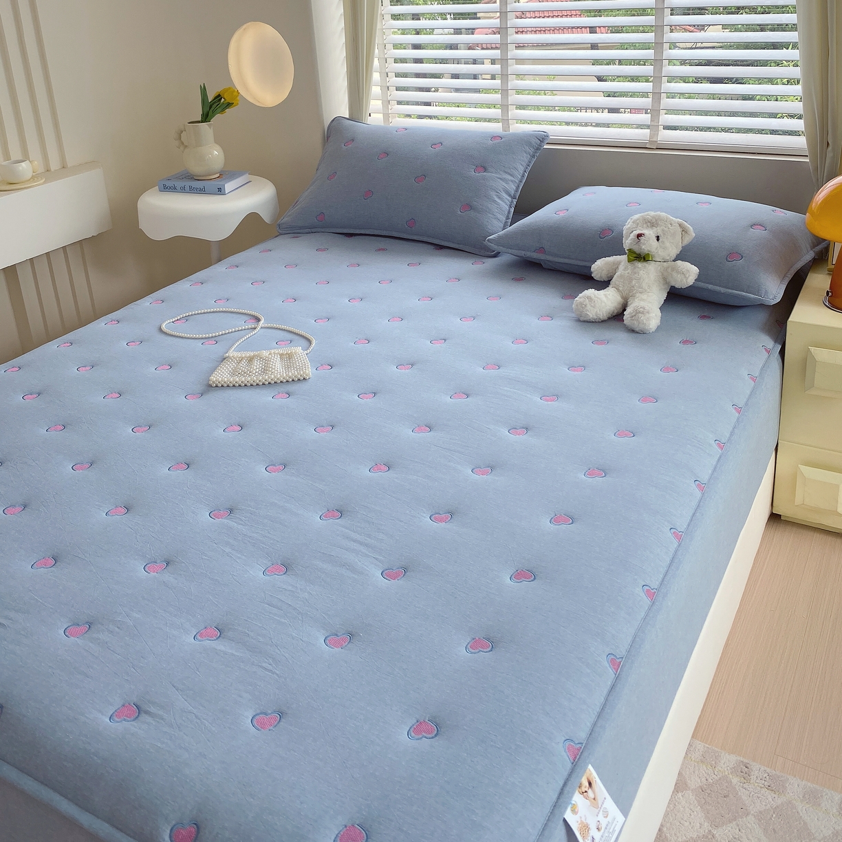 91家纺网 家纺一手货源 找家纺 卡诗兰 2026新款全棉色织夹棉刺绣床笠-爱意满满 爱意满满-蓝青色