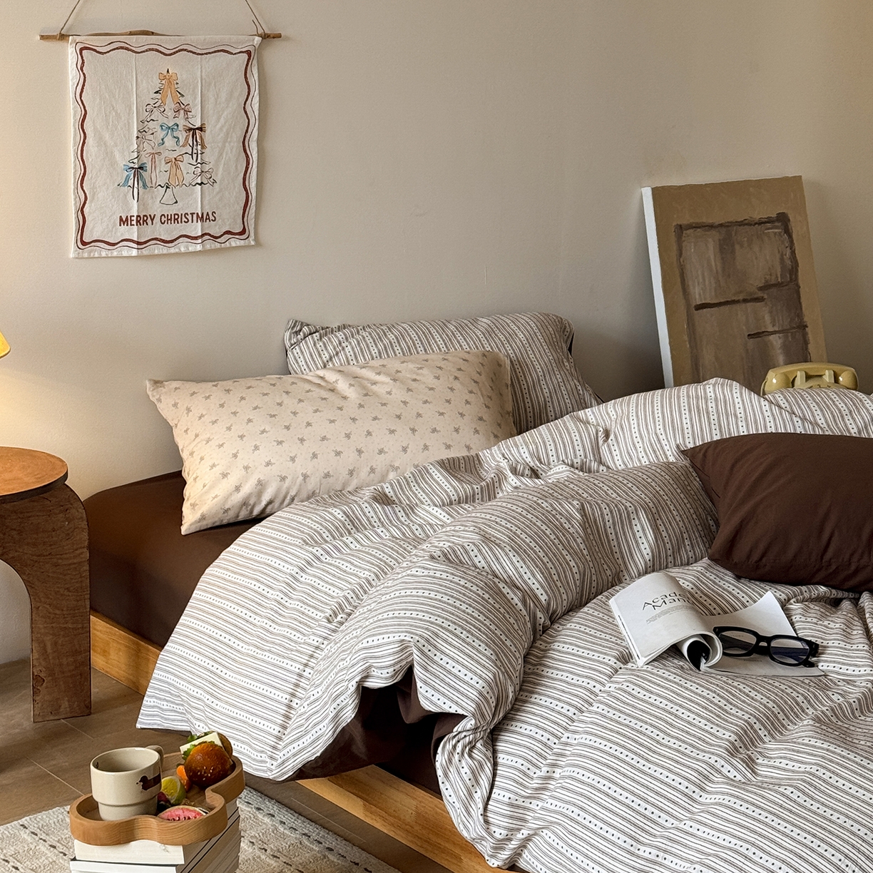 91家纺网 家纺一手货源 找家纺 （总）蜜宿 2026新款全棉色织提花四件套-半岛日记