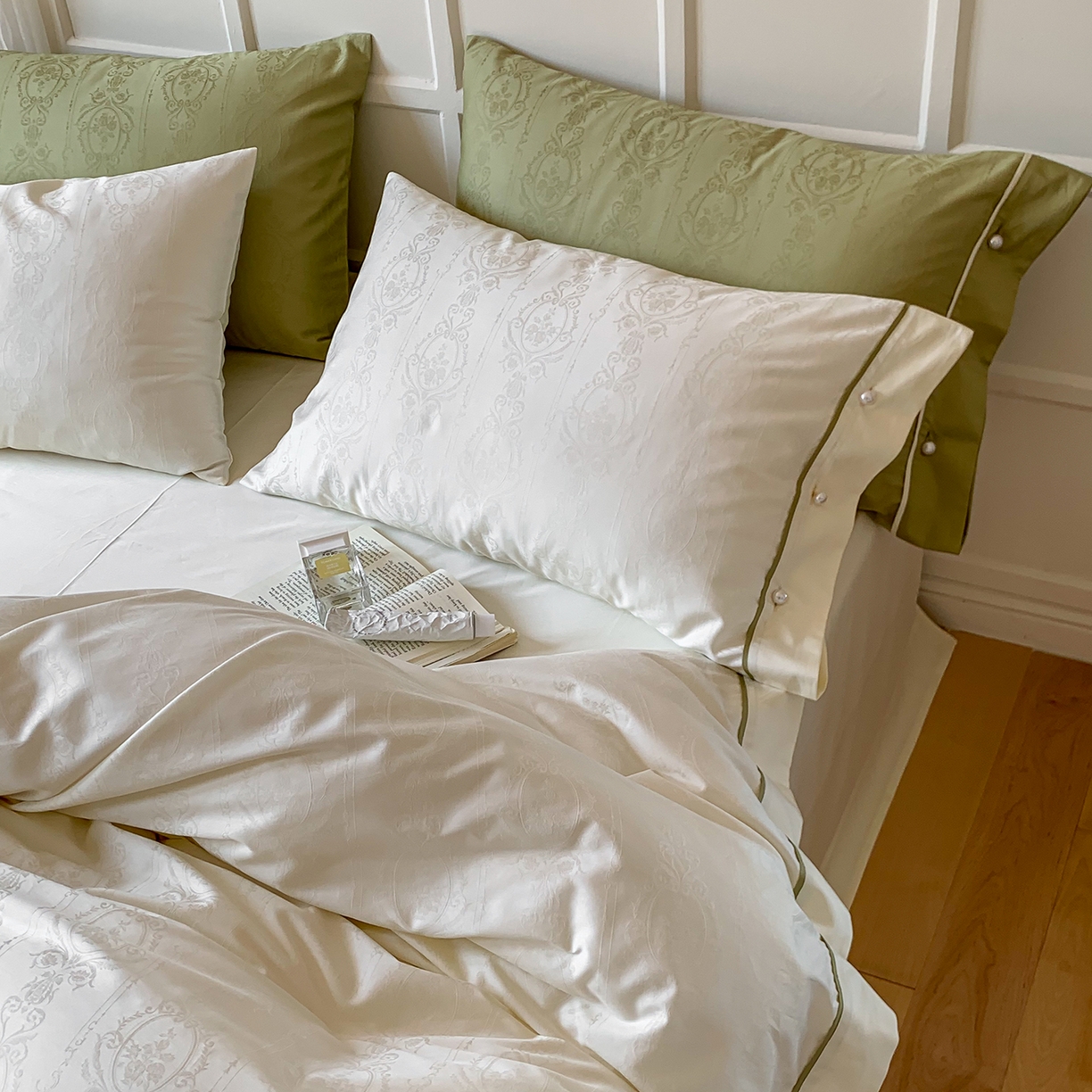 91家纺网 家纺一手货源 找家纺 优然居家纺 2026新款100支全工艺提花法式浪漫珍珠扣四件套-米兰系列 米兰奶白