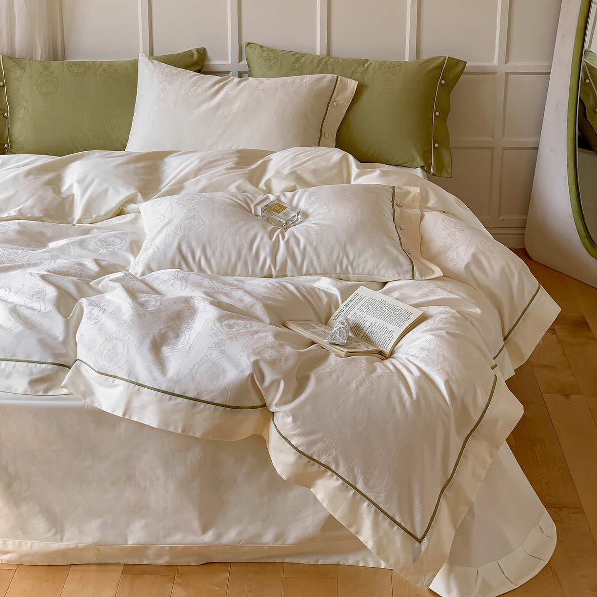 91家纺网 家纺一手货源 找家纺 优然居家纺 2026新款100支全工艺提花法式浪漫珍珠扣四件套-米兰系列 米兰奶白