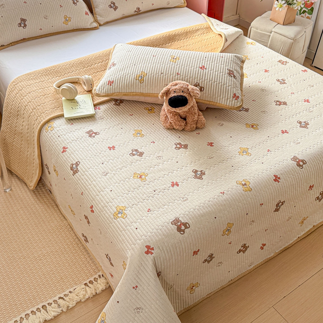 91家纺网 家纺一手货源 找家纺 恒尚居 2026新款纯棉牛奶绒床盖双面两用夹棉床单床垫-秋冬款 四季通用 芭比熊【A纯棉-B牛奶绒】