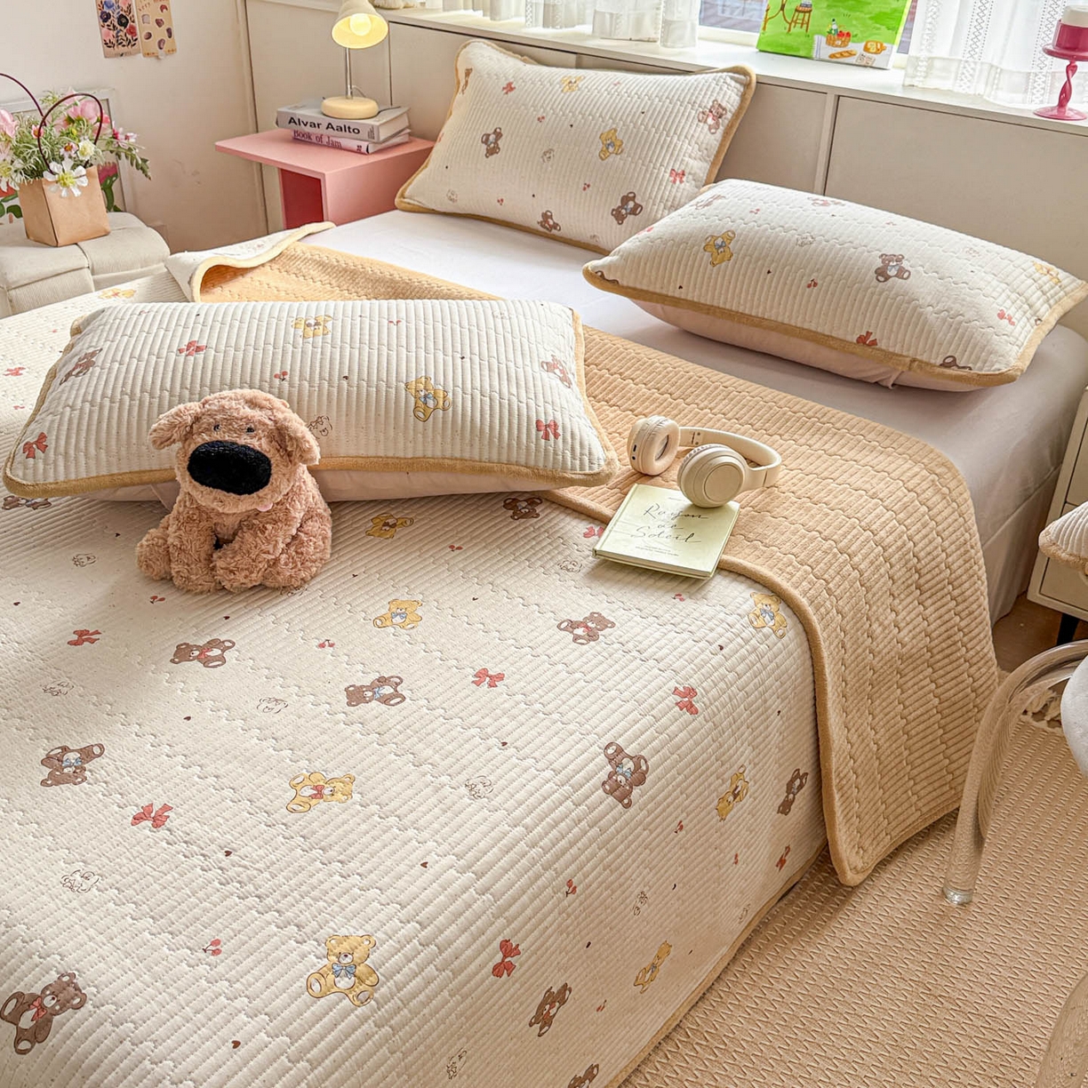 91家纺网 家纺一手货源 找家纺 恒尚居 2026新款纯棉牛奶绒床盖双面两用夹棉床单床垫-秋冬款 四季通用 芭比熊【A纯棉-B牛奶绒】