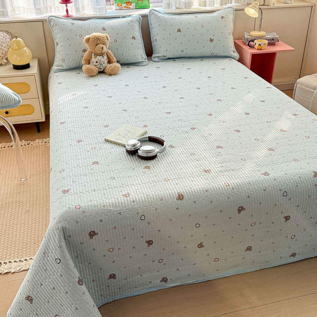 91家纺网 家纺一手货源 找家纺 恒尚居 2026新款纯棉牛奶绒床盖双面两用夹棉床单床垫-秋冬款 四季通用 布布熊【A纯棉-B牛奶绒】