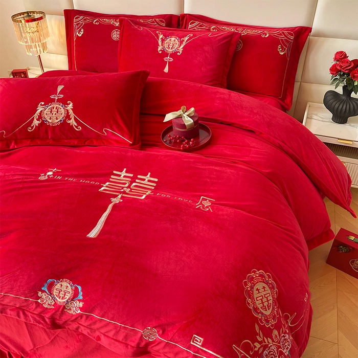 91家纺网 家纺一手货源 找家纺 富之雅婚庆 2025新款高克重全工艺牛奶绒宝宝绒刺绣婚庆四件套 缘定三生（宝宝绒）