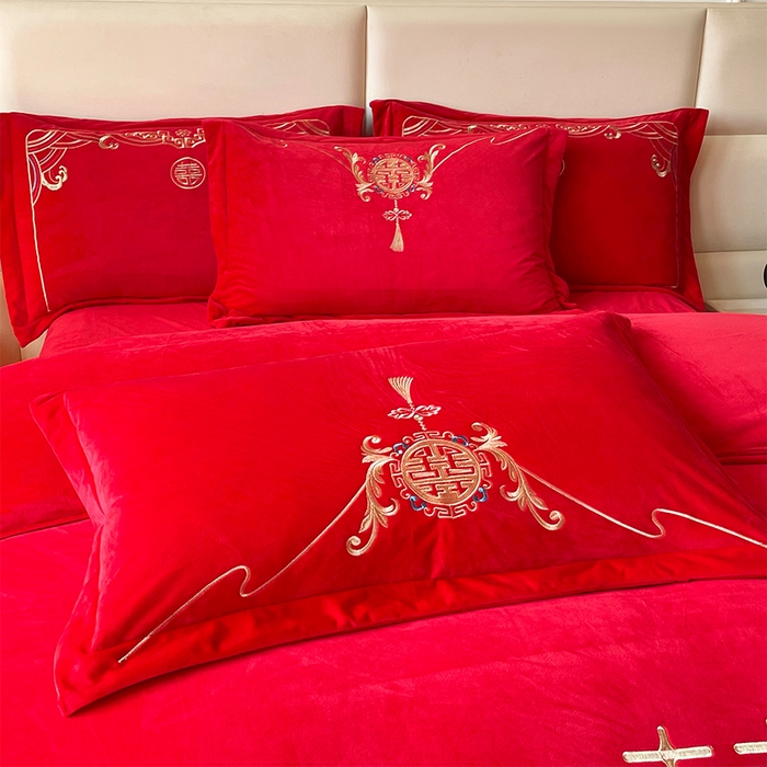 91家纺网 家纺一手货源 找家纺 富之雅婚庆 2025新款高克重全工艺牛奶绒宝宝绒刺绣婚庆四件套 缘定三生（宝宝绒）