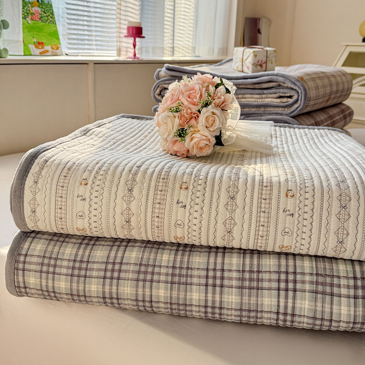 91家纺网 家纺一手货源 找家纺 恒尚居 2026新款纯棉牛奶绒床盖双面两用夹棉床单床垫-秋冬款 四季通用 组合图