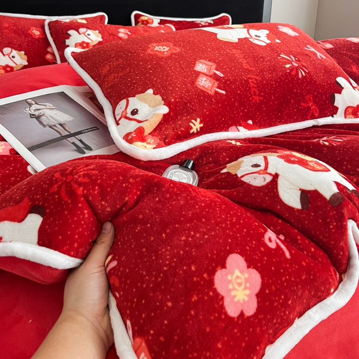 91家纺网 家纺一手货源 找家纺 （总推）诺梵2025新款牛8斤奶绒印花包边四件套