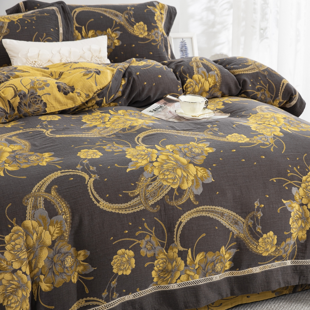 91家纺网 家纺一手货源 找家纺 （总）仰望棉麻双层纱供应链 2026新款镂空加宽飞边全棉色织提花双层纱四件套-芳华