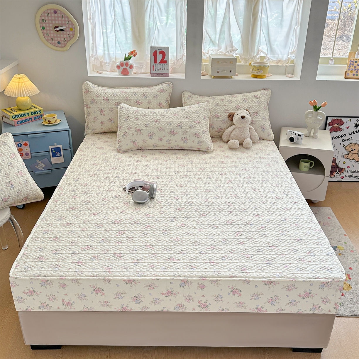 91家纺网 家纺一手货源 找家纺 忘忧草 2025新款清新简约全棉印花夹棉床笠 欧风花影