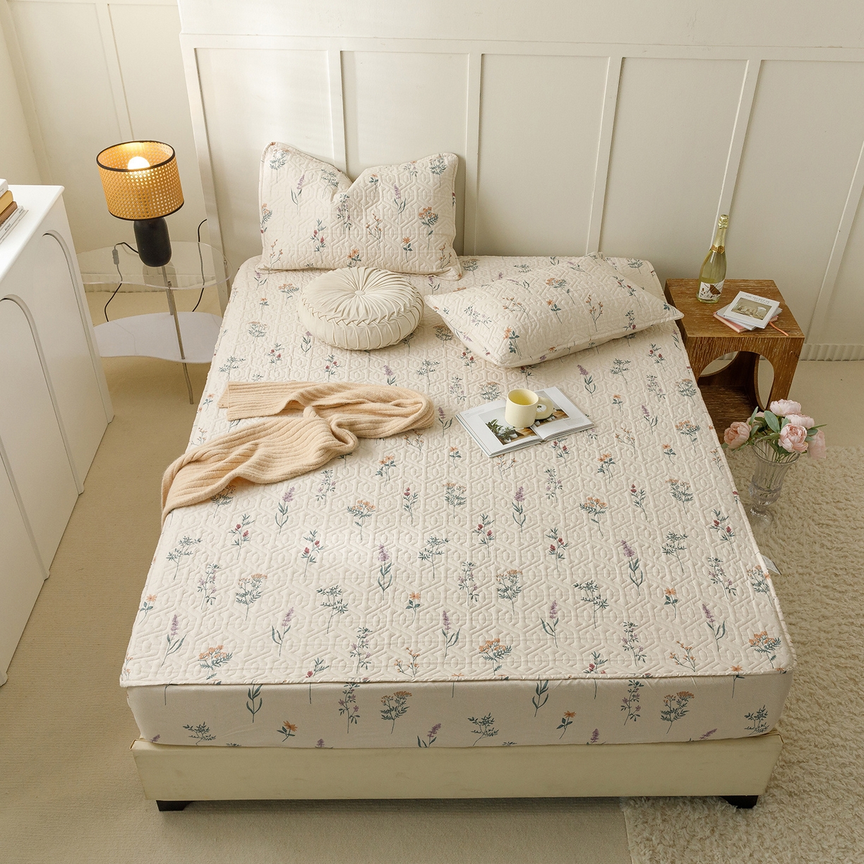 91家纺网 家纺一手货源 找家纺 忘忧草 2025新款清新简约全棉印花夹棉床笠 四季予你