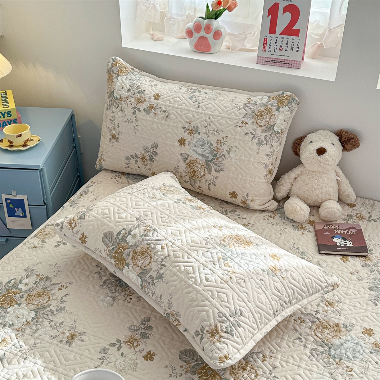 91家纺网 家纺一手货源 找家纺 忘忧草 2025新款清新简约全棉印花夹棉床笠 花影呢喃-咖