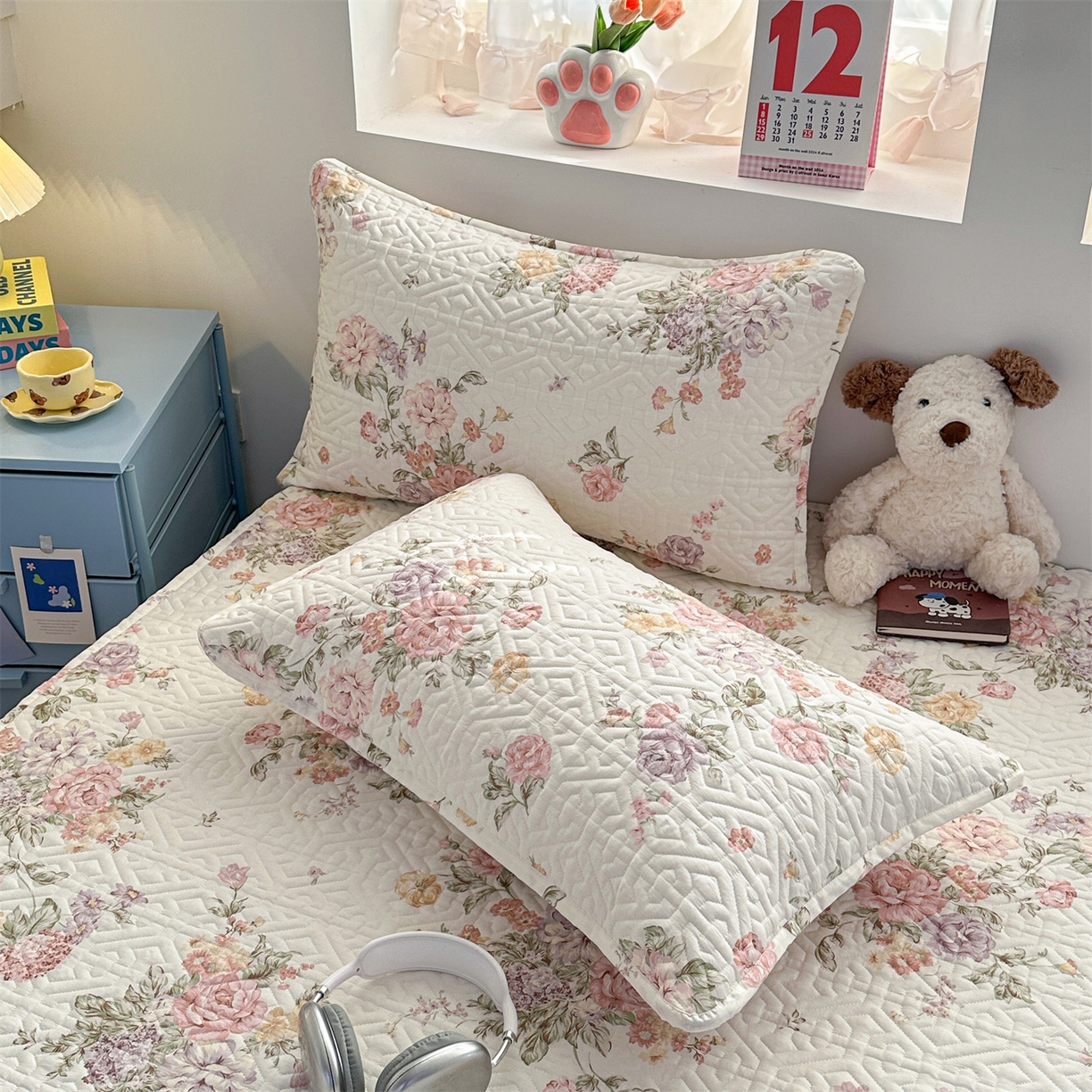 91家纺网 家纺一手货源 找家纺 忘忧草 2025新款清新简约全棉印花夹棉床笠 南法庄园