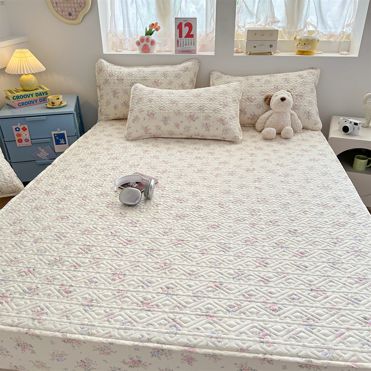 91家纺网 家纺一手货源 找家纺 忘忧草 2025新款清新简约全棉印花夹棉床笠 欧风花影