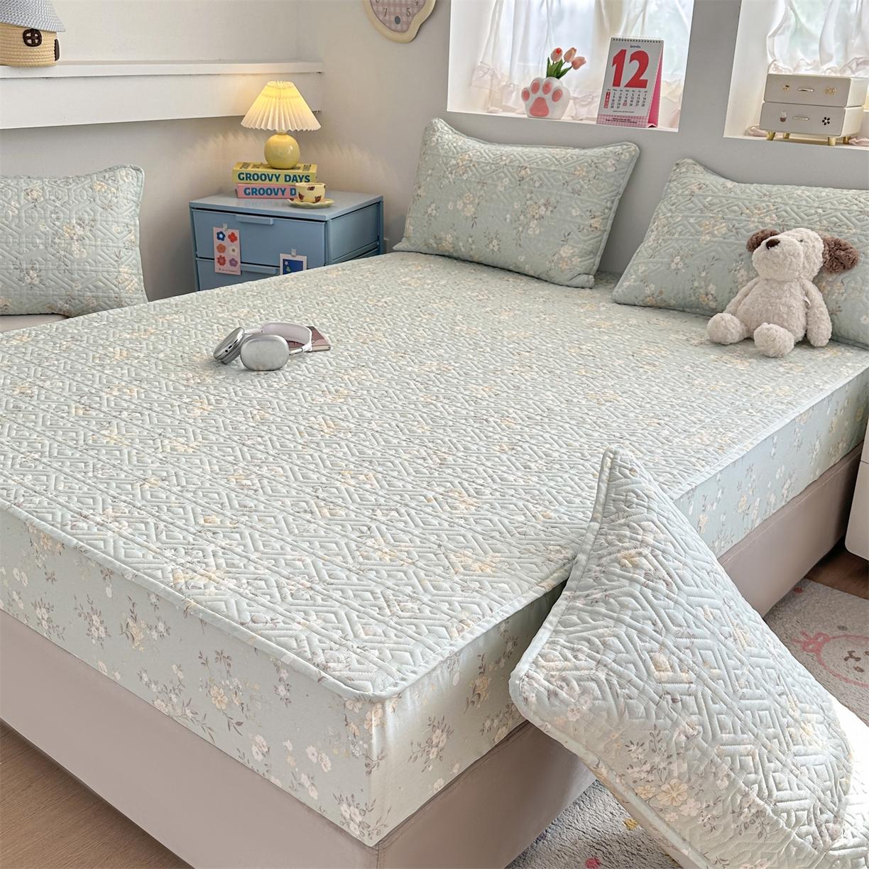 91家纺网 家纺一手货源 找家纺 忘忧草 2025新款清新简约全棉印花夹棉床笠 苏林-绿