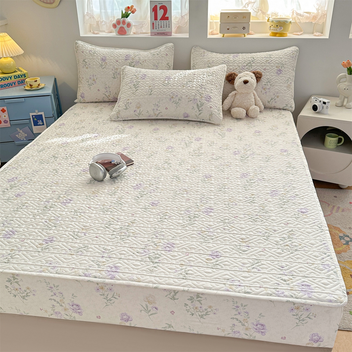 91家纺网 家纺一手货源 找家纺 忘忧草 2025新款清新简约全棉印花夹棉床笠 芜晴花-紫