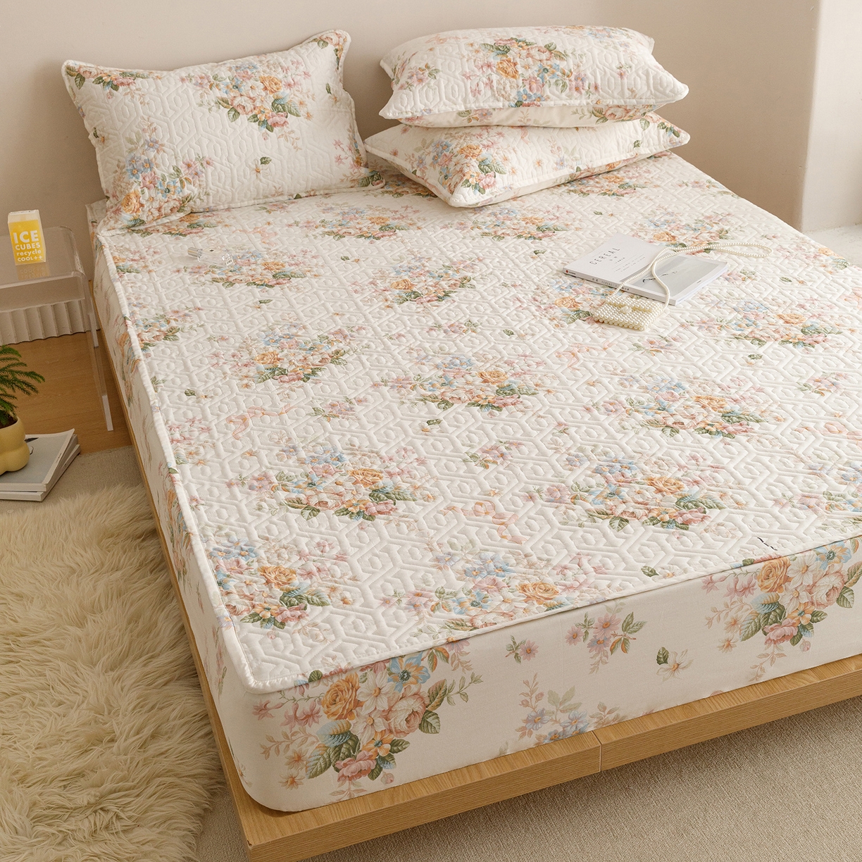 91家纺网 家纺一手货源 找家纺 忘忧草 2025新款清新简约全棉印花夹棉床笠 花期如梦