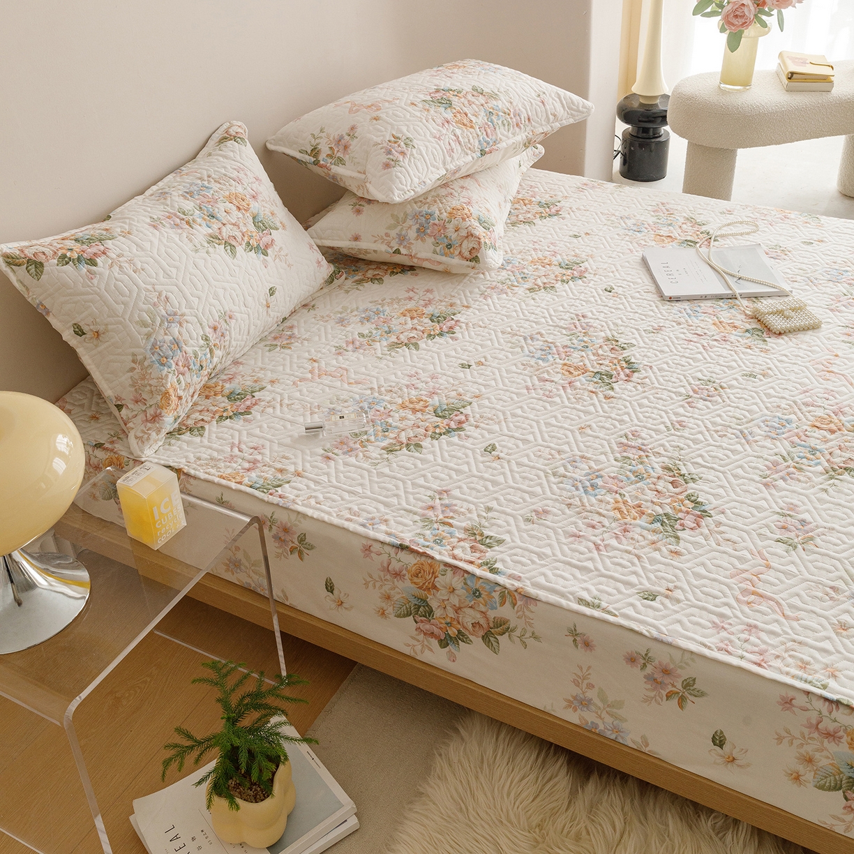 91家纺网 家纺一手货源 找家纺 忘忧草 2025新款清新简约全棉印花夹棉床笠 花期如梦