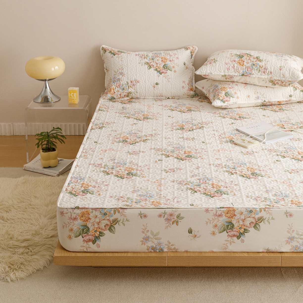 91家纺网 家纺一手货源 找家纺 忘忧草 2025新款清新简约全棉印花夹棉床笠 花期如梦