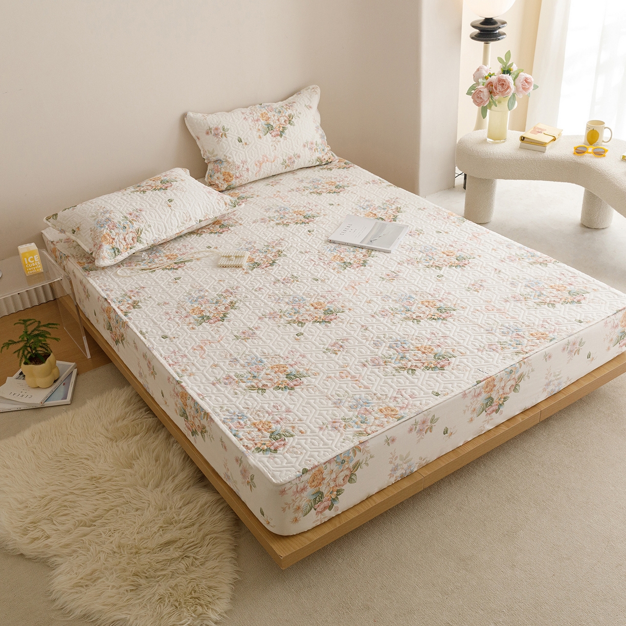 91家纺网 家纺一手货源 找家纺 忘忧草 2025新款清新简约全棉印花夹棉床笠 花期如梦