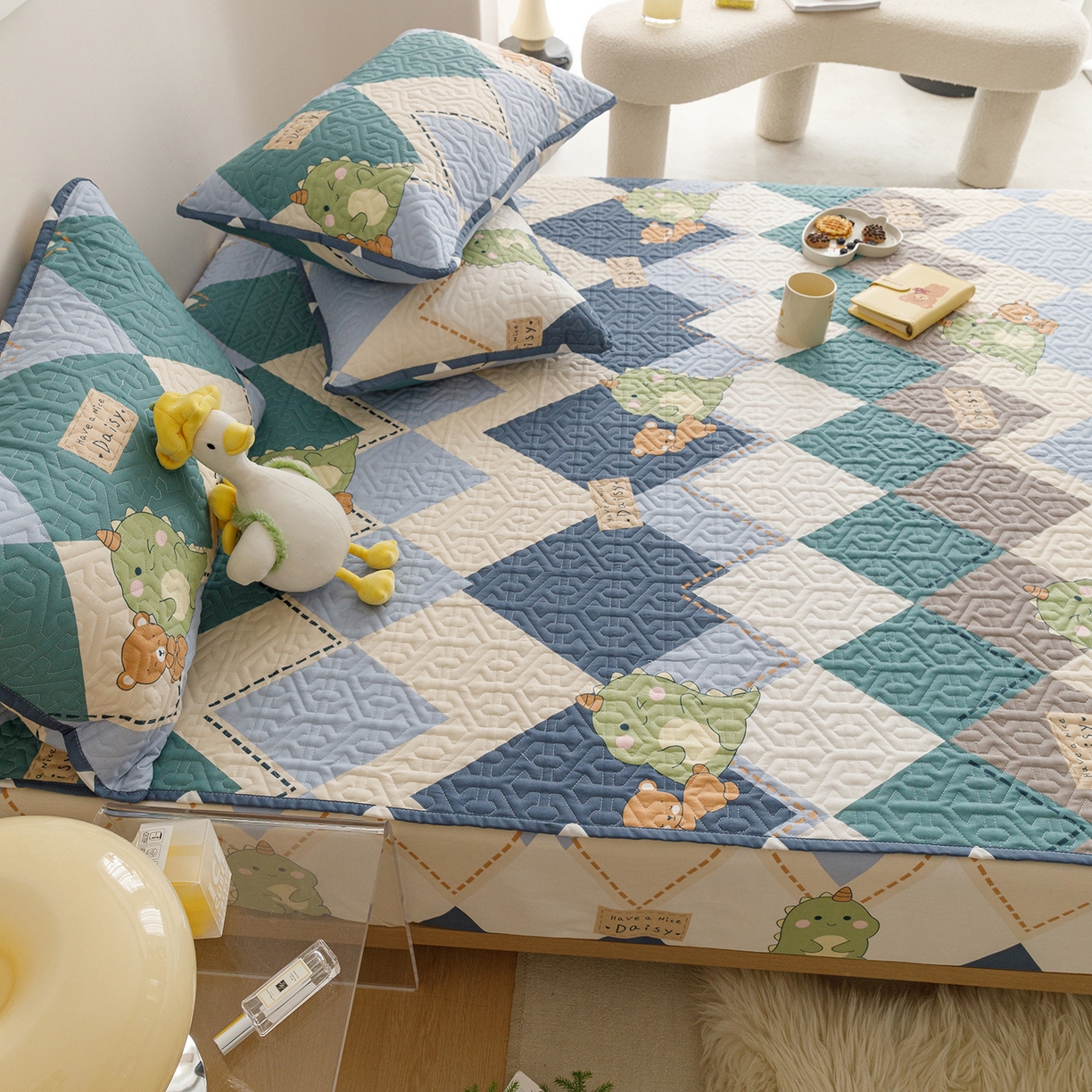 91家纺网 家纺一手货源 找家纺 忘忧草 2025新款清新简约全棉印花夹棉床笠 淘淘龙