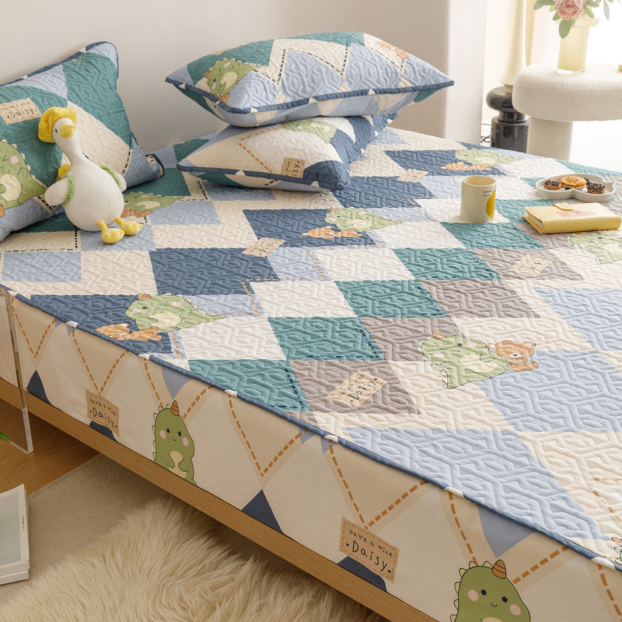 91家纺网 家纺一手货源 找家纺 忘忧草 2025新款清新简约全棉印花夹棉床笠 淘淘龙