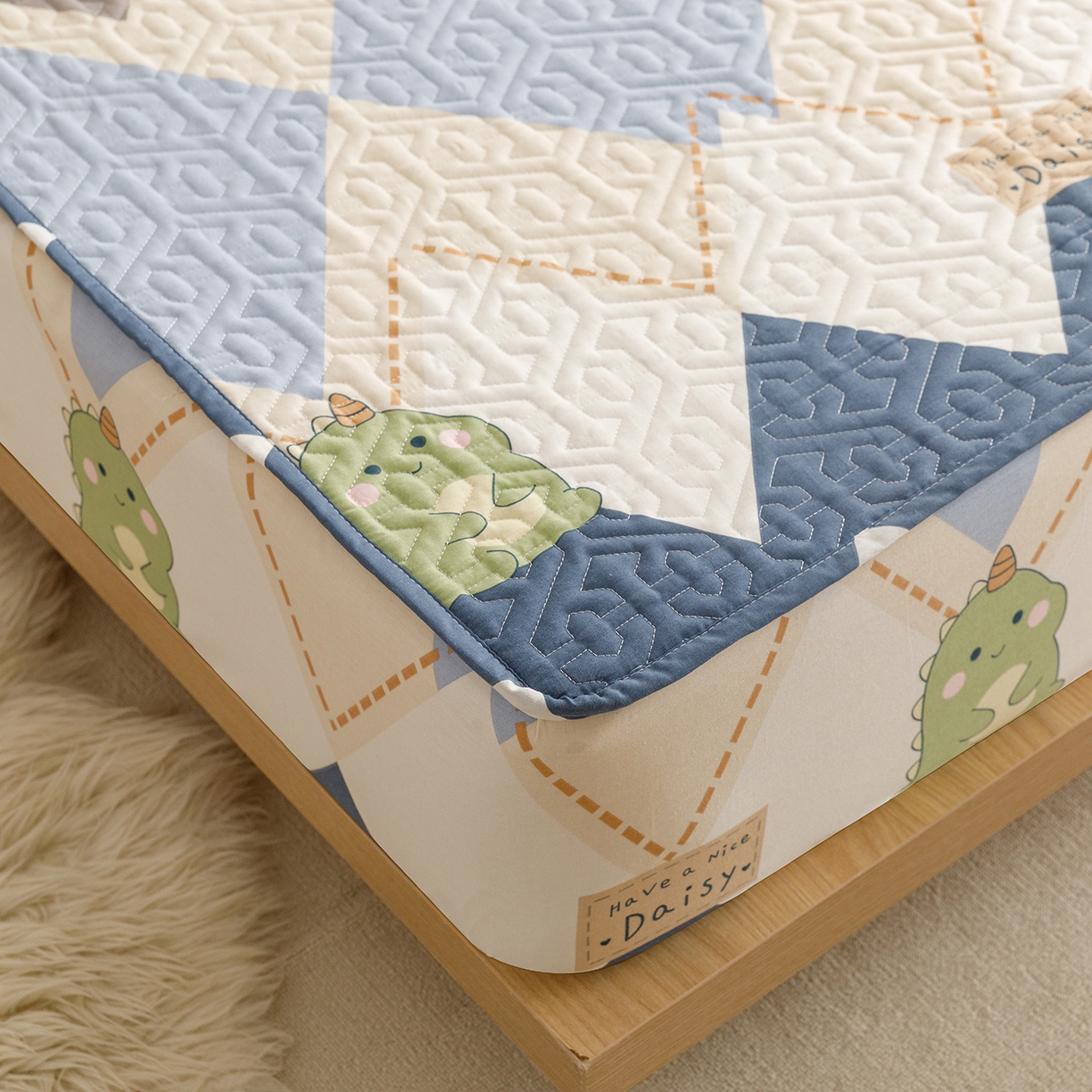 91家纺网 家纺一手货源 找家纺 忘忧草 2025新款清新简约全棉印花夹棉床笠 淘淘龙