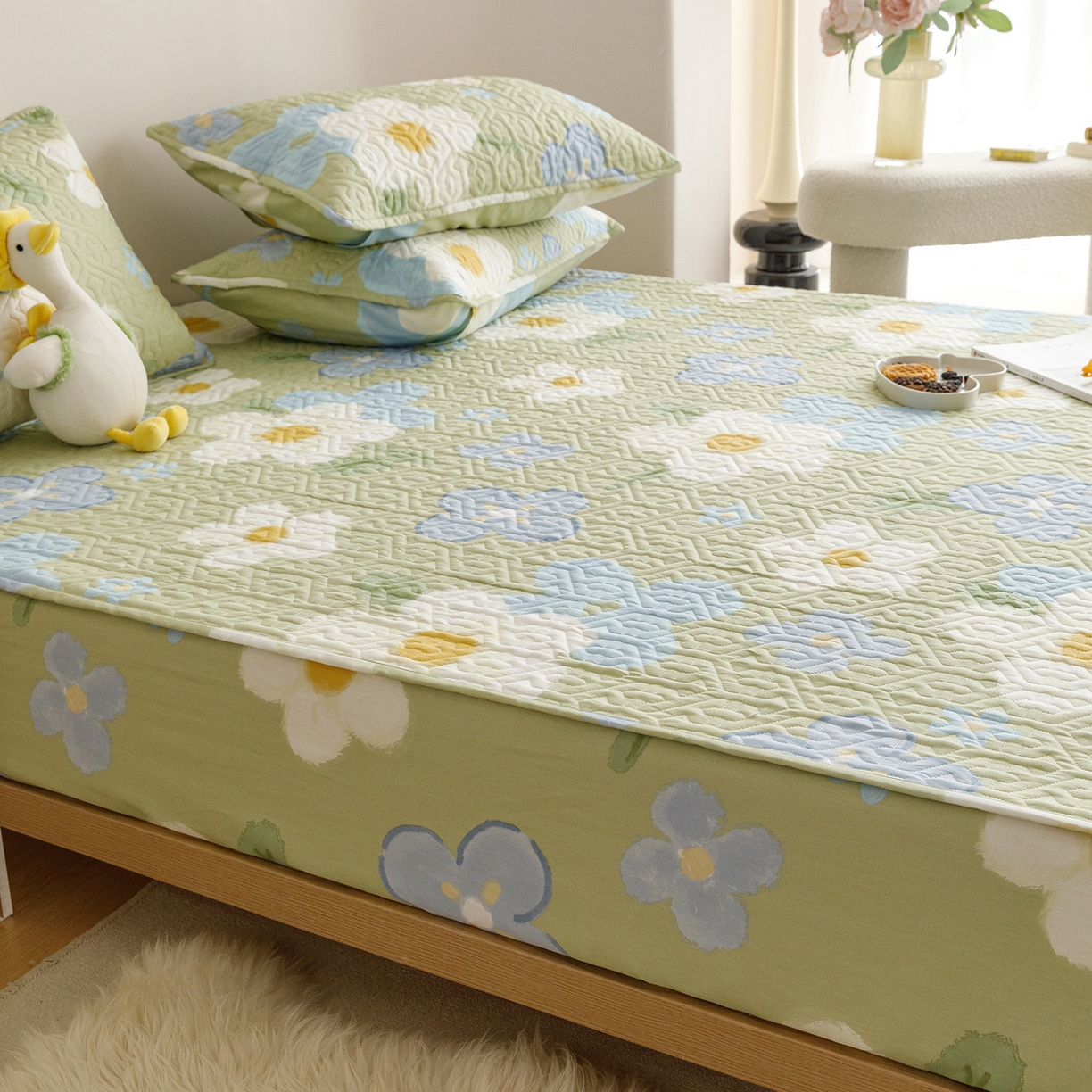 91家纺网 家纺一手货源 找家纺 忘忧草 2025新款清新简约全棉印花夹棉床笠 雅秀