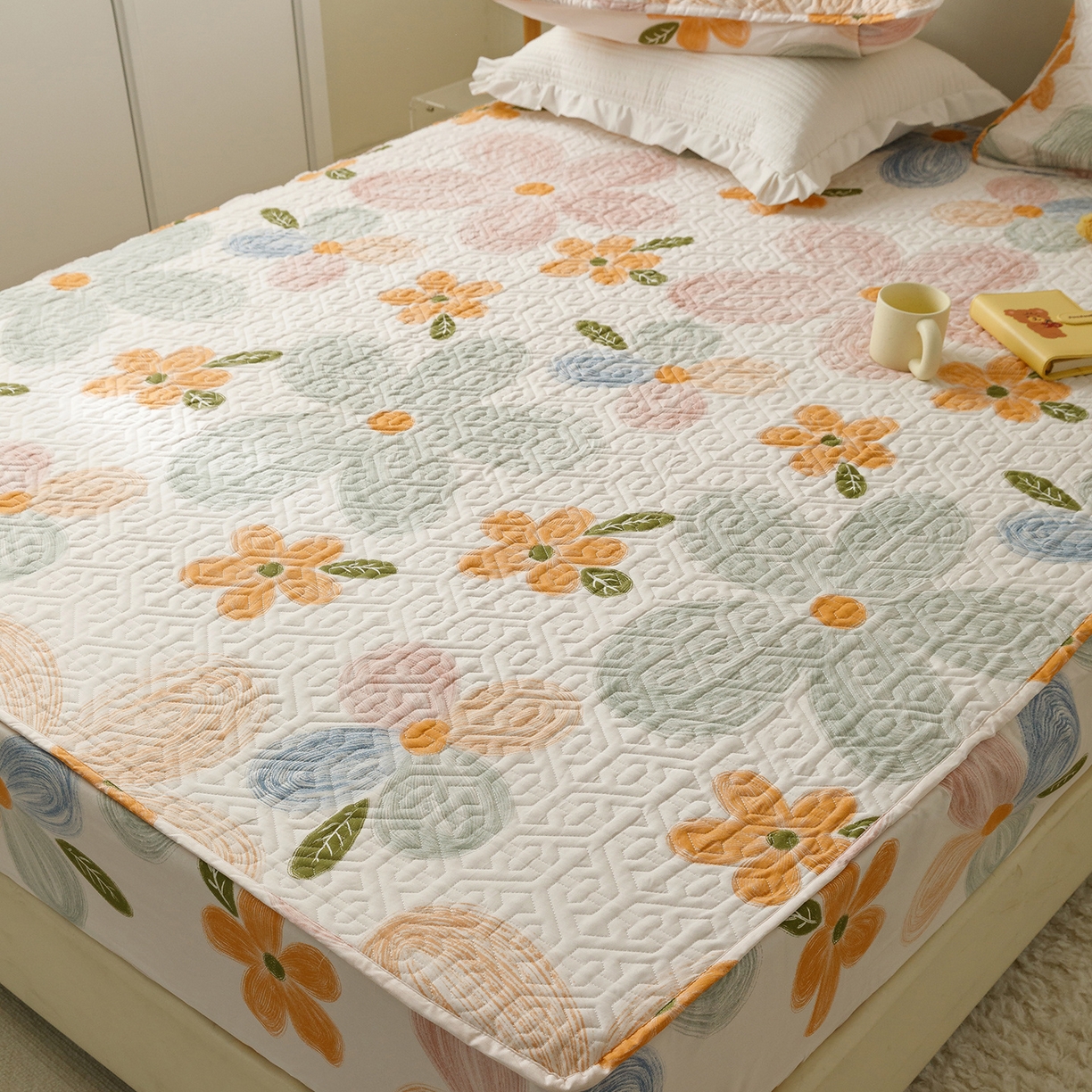 91家纺网 家纺一手货源 找家纺 忘忧草 2025新款清新简约全棉印花夹棉床笠 秋洛