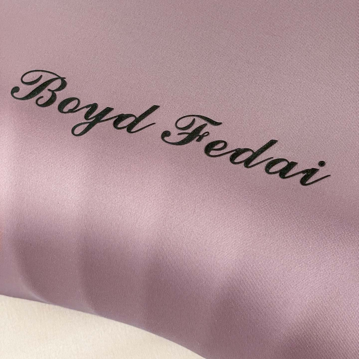 91家纺网 家纺一手货源 找家纺 麦哆乐 2026新款纯色关节记忆枕H枕 紫色