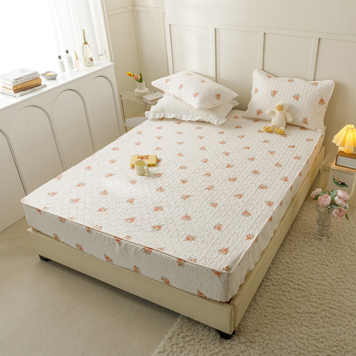 91家纺网 家纺一手货源 找家纺 忘忧草 2025新款清新简约全棉印花夹棉床笠 花簇-米