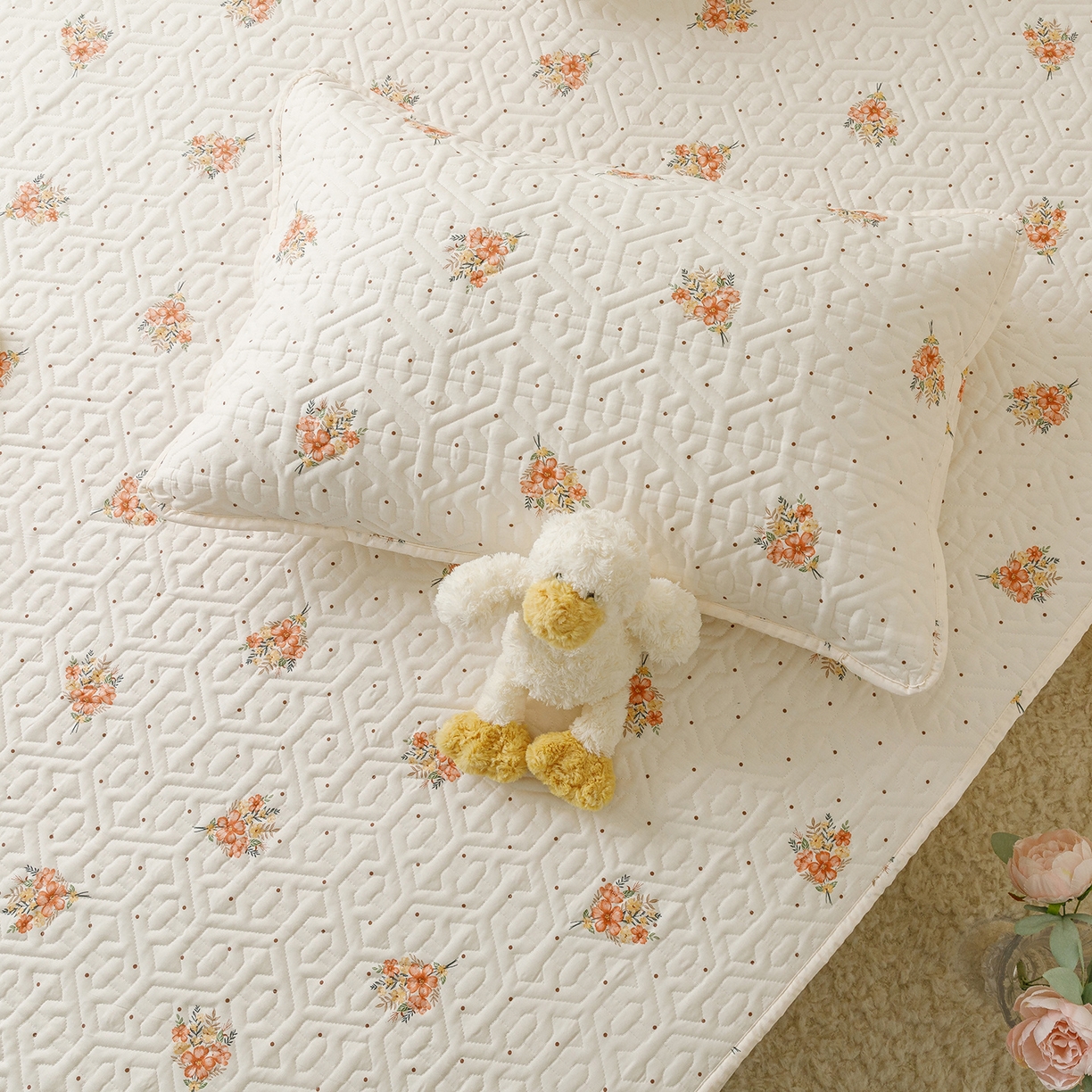 91家纺网 家纺一手货源 找家纺 忘忧草 2025新款清新简约全棉印花夹棉床笠 花簇-米