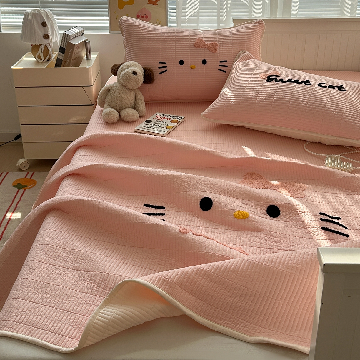繁花家居 2025新款云朵棉软到心坎可爱毛巾绣床盖，不跑床的加厚床单 喵喵-奶粉