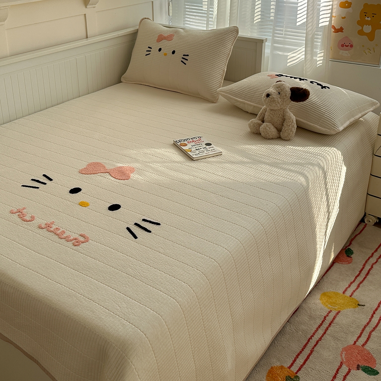 91家纺网 家纺一手货源 找家纺 繁花家居 2025新款云朵棉软到心坎可爱毛巾绣床盖，不跑床的加厚床单 喵喵-奶白