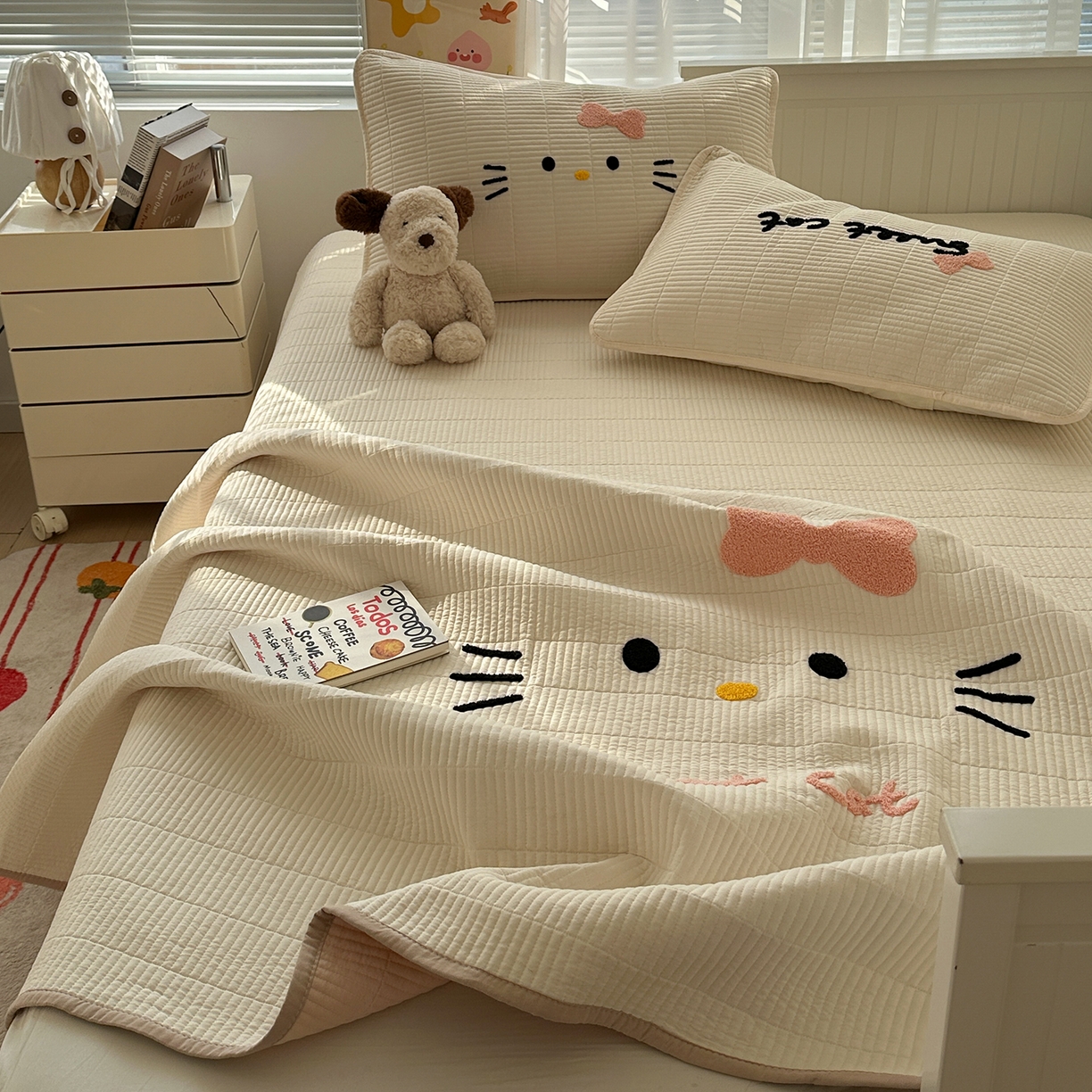 繁花家居 2025新款云朵棉软到心坎可爱毛巾绣床盖，不跑床的加厚床单 喵喵-奶白