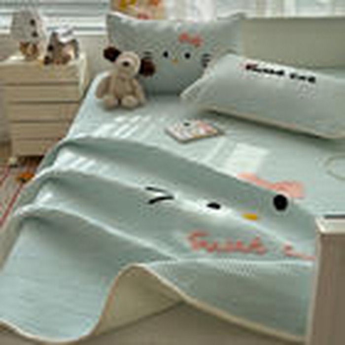 91家纺网 家纺一手货源 找家纺 繁花家居 2025新款云朵棉软到心坎可爱毛巾绣床盖，不跑床的加厚床单 喵喵-奶蓝