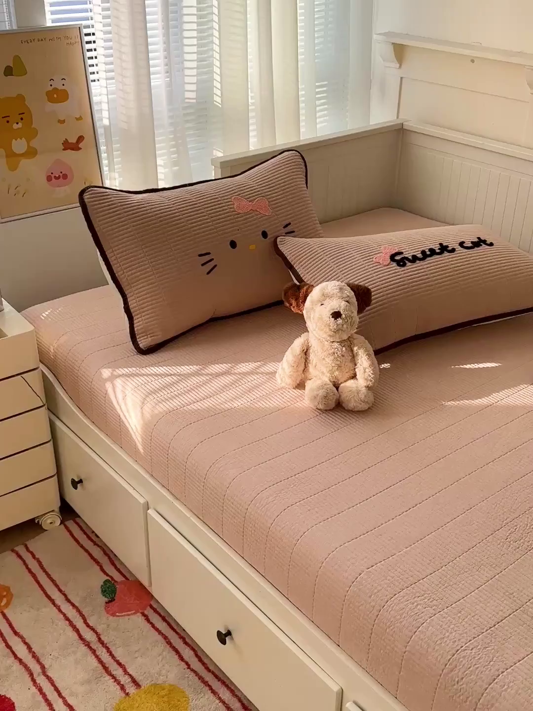 91家纺网 家纺一手货源 找家纺 （总）繁花家居 2025新款云朵棉软到心坎可爱毛巾绣床盖，不跑床的加厚床单