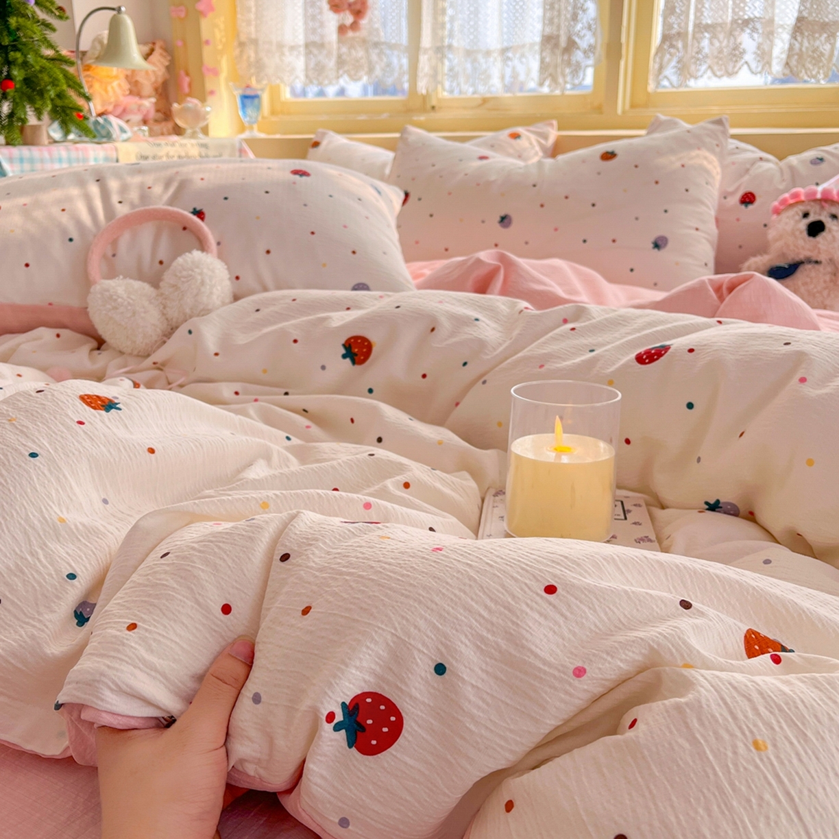 91家纺网 家纺一手货源 找家纺 玉海棠家纺 2025新款双层皱皱纱四件套 点点草莓