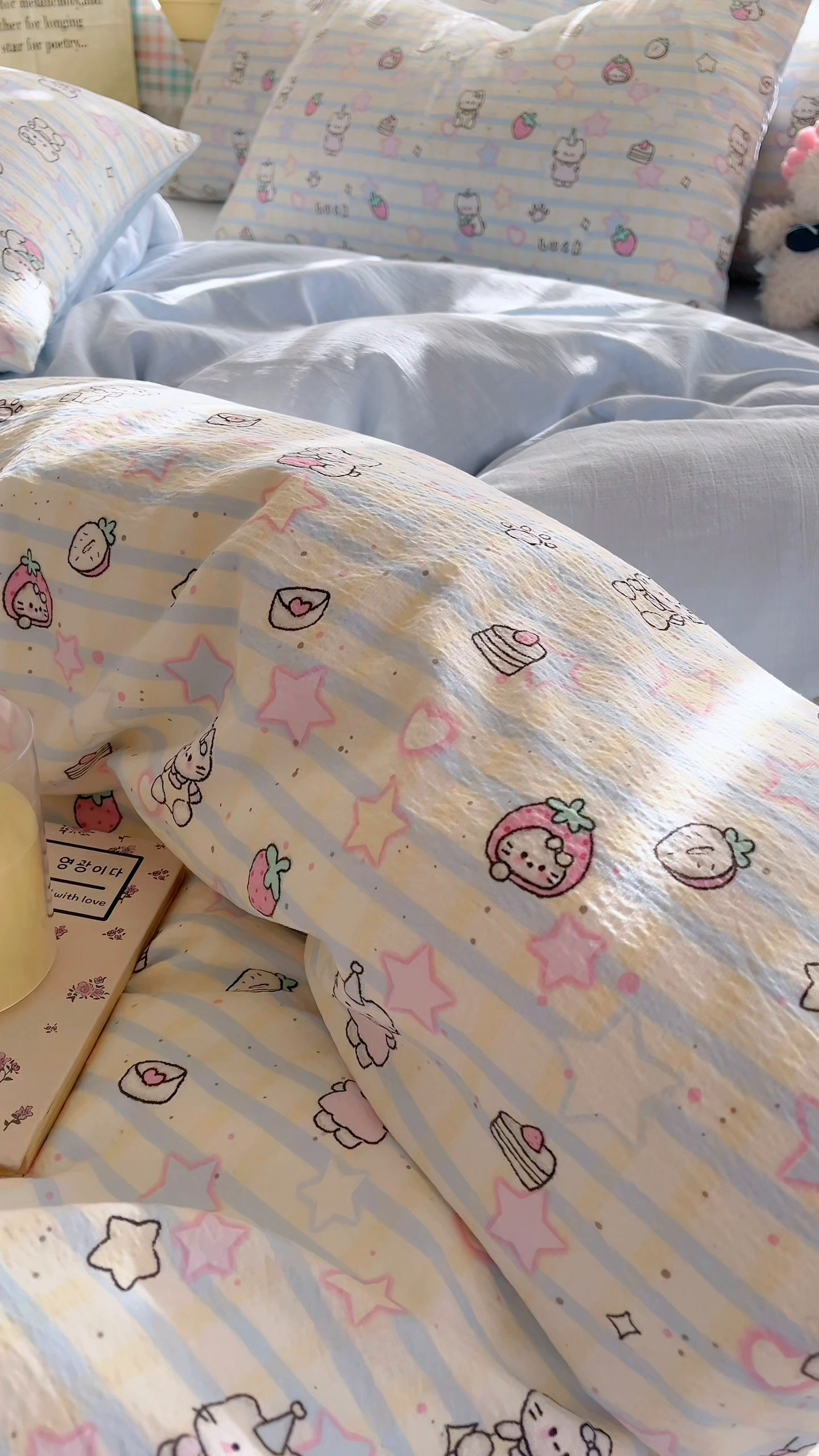 91家纺网 家纺一手货源 找家纺 玉海棠家纺 2025新款双层皱皱纱四件套 星光草莓猫