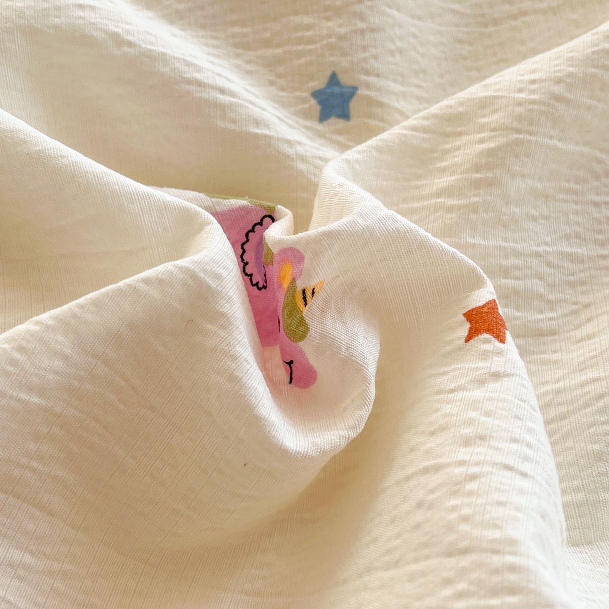 91家纺网 家纺一手货源 找家纺 玉海棠家纺 2025新款双层皱皱纱四件套 炫彩独角兽