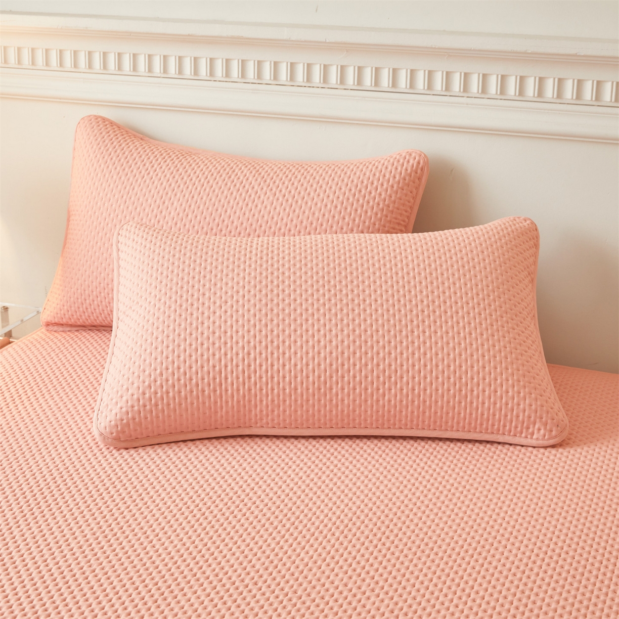 91家纺网 家纺一手货源 找家纺 居眠 2026新款蚕蛹蛋白夹层床笠贝尔夹棉床笠 贝尔-粉