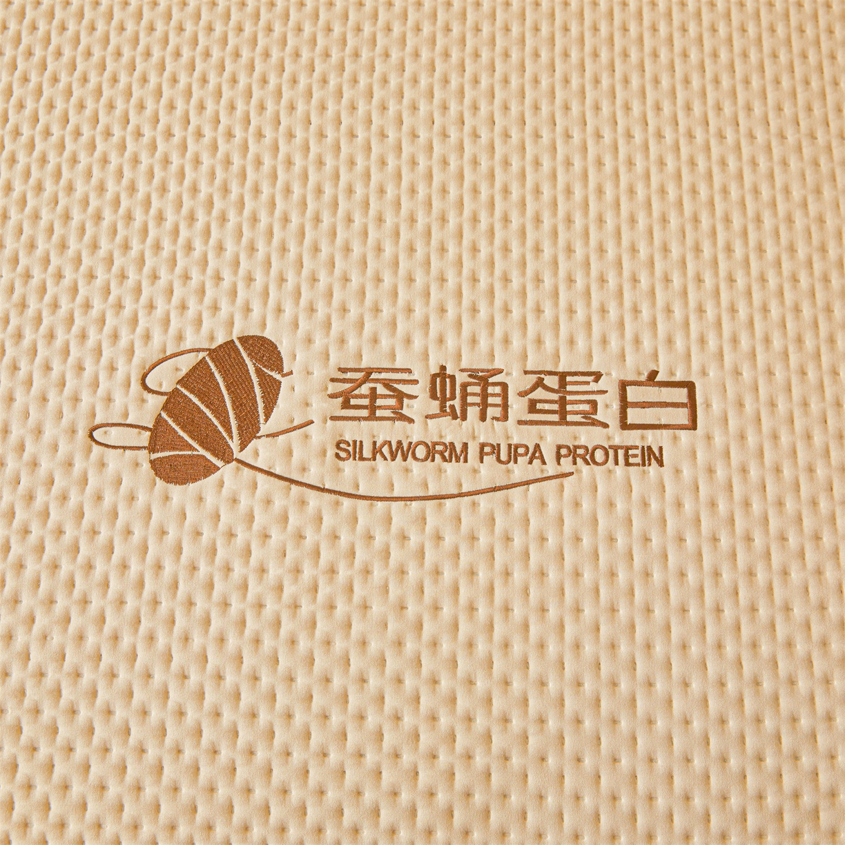 91家纺网 家纺一手货源 找家纺 居眠 2026新款蚕蛹蛋白夹层床笠贝尔夹棉床笠 贝尔-卡