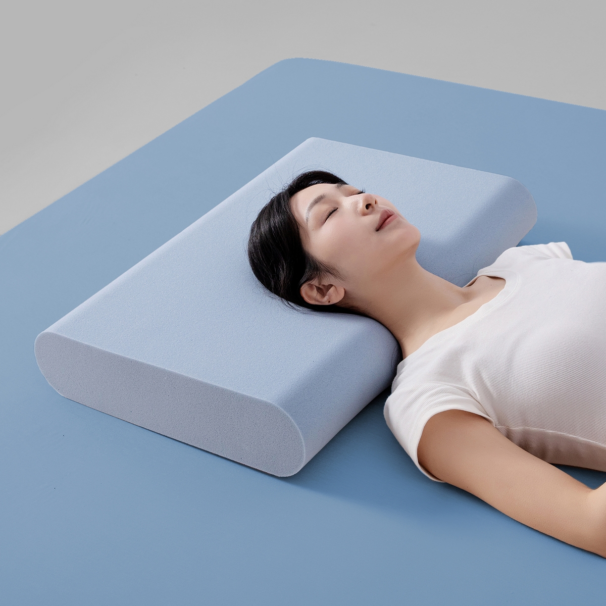 91家纺网 家纺一手货源 找家纺 贵夫人 2026新款小蓝芯记忆护颈枕枕头枕芯 （简易装1.5元，礼盒4元，退货破损扣除） 8cm简装