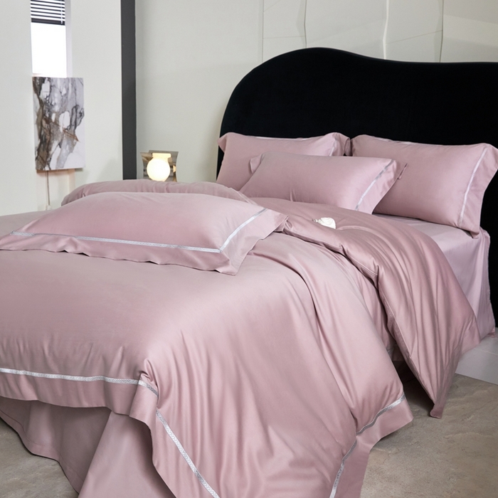 91家纺网 家纺一手货源 找家纺 榻尚家居 2025秋冬新品100支绫罗锻超细旦天丝棉磨毛四件套 绫罗缎 豆沙紫