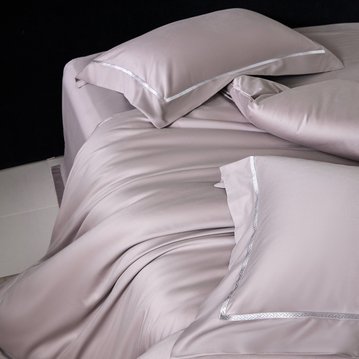 91家纺网 家纺一手货源 找家纺 榻尚家居 2025秋冬新品100支绫罗锻超细旦天丝棉磨毛四件套 绫罗缎 灰