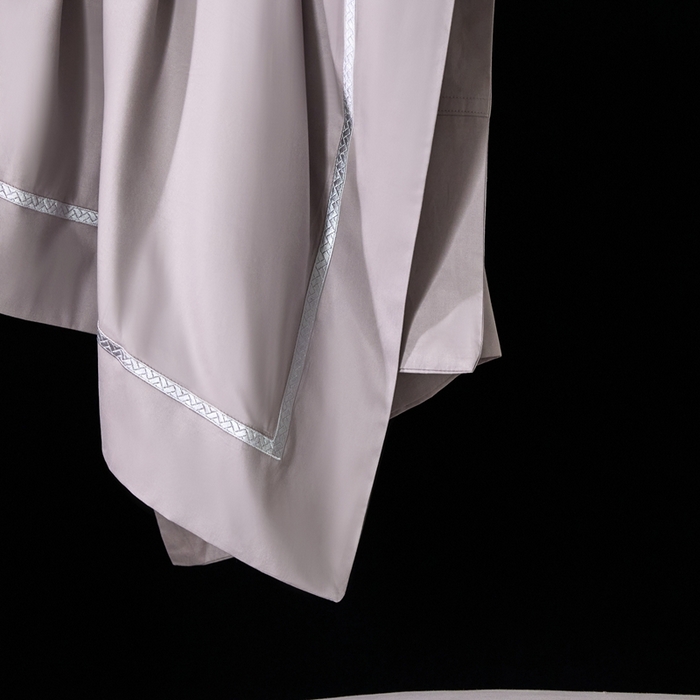 91家纺网 家纺一手货源 找家纺 榻尚家居 2025秋冬新品100支绫罗锻超细旦天丝棉磨毛四件套 绫罗缎 灰