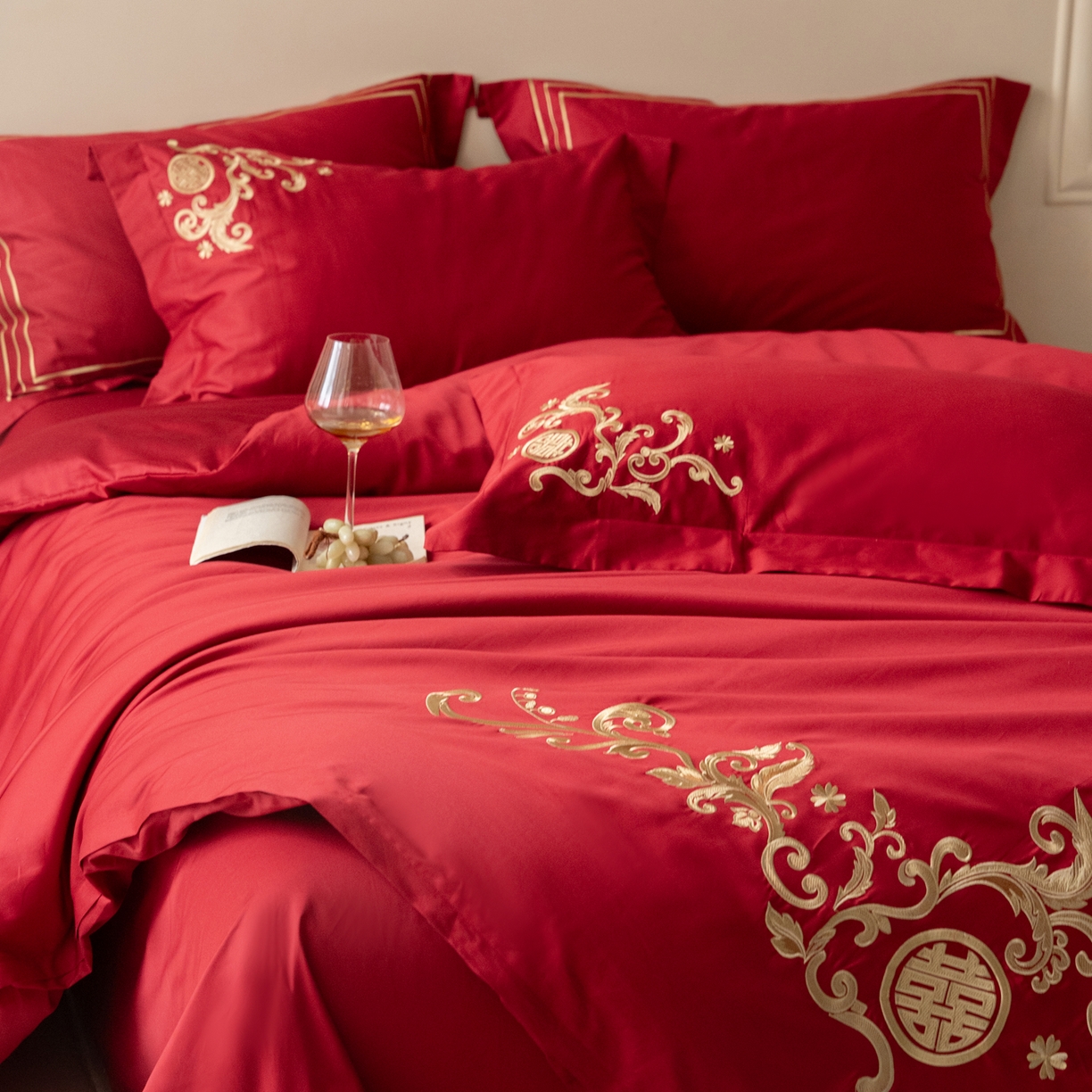 91家纺网 家纺一手货源 找家纺 （总）【会员-20】 【控价商品】【提供买家秀】  2026新款100s长绒棉全棉床上用品结婚四件套刺绣款