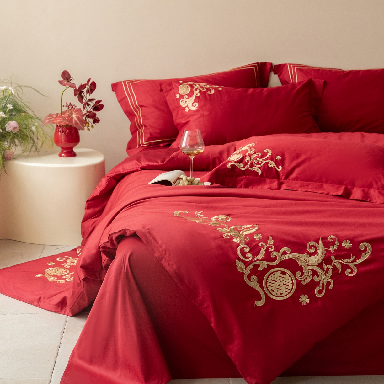 91家纺网 家纺一手货源 找家纺 （总）【会员-20】 【控价商品】【提供买家秀】  2026新款100s长绒棉全棉床上用品结婚四件套刺绣款