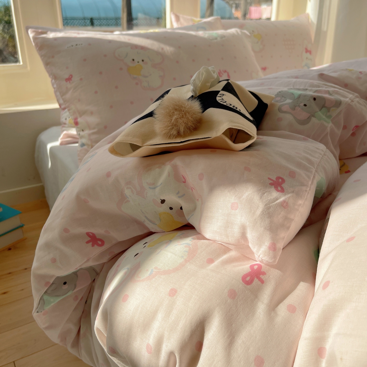 91家纺网 家纺一手货源 找家纺 六巷胡同 2026春夏新款INS卡通A类全棉纯棉双层纱四件套 双层纱-动物园日记